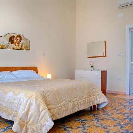Bed And Breakfast Sommavesuvio Pollena Trocchia Zimmer foto